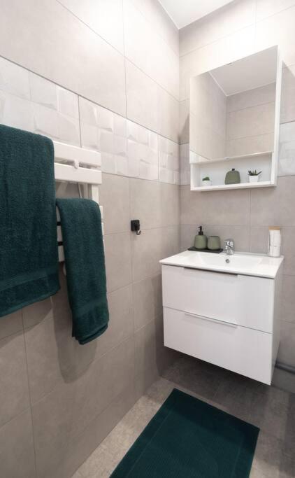 איברי-סור-סיין Parisian & Chic Appartement -15 Min From Paris Center מראה חיצוני תמונה