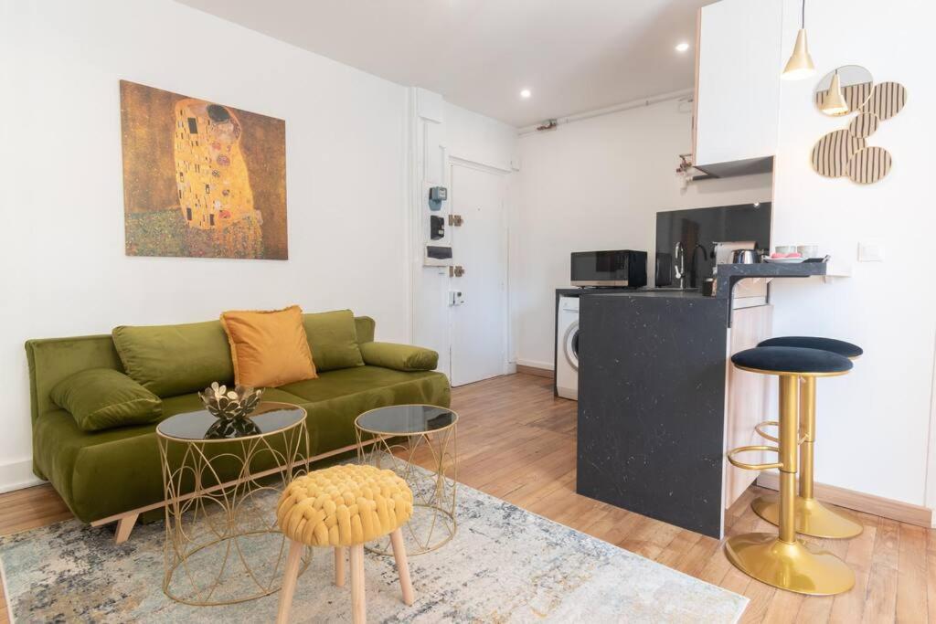 איברי-סור-סיין Parisian & Chic Appartement -15 Min From Paris Center מראה חיצוני תמונה