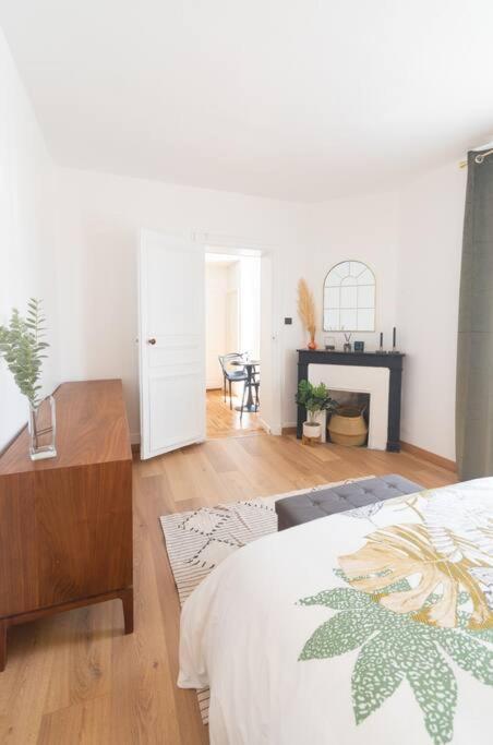 איברי-סור-סיין Parisian & Chic Appartement -15 Min From Paris Center מראה חיצוני תמונה