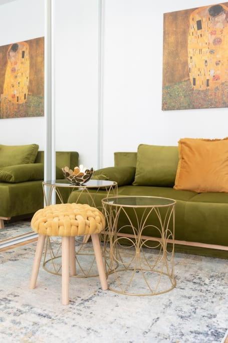 איברי-סור-סיין Parisian & Chic Appartement -15 Min From Paris Center מראה חיצוני תמונה