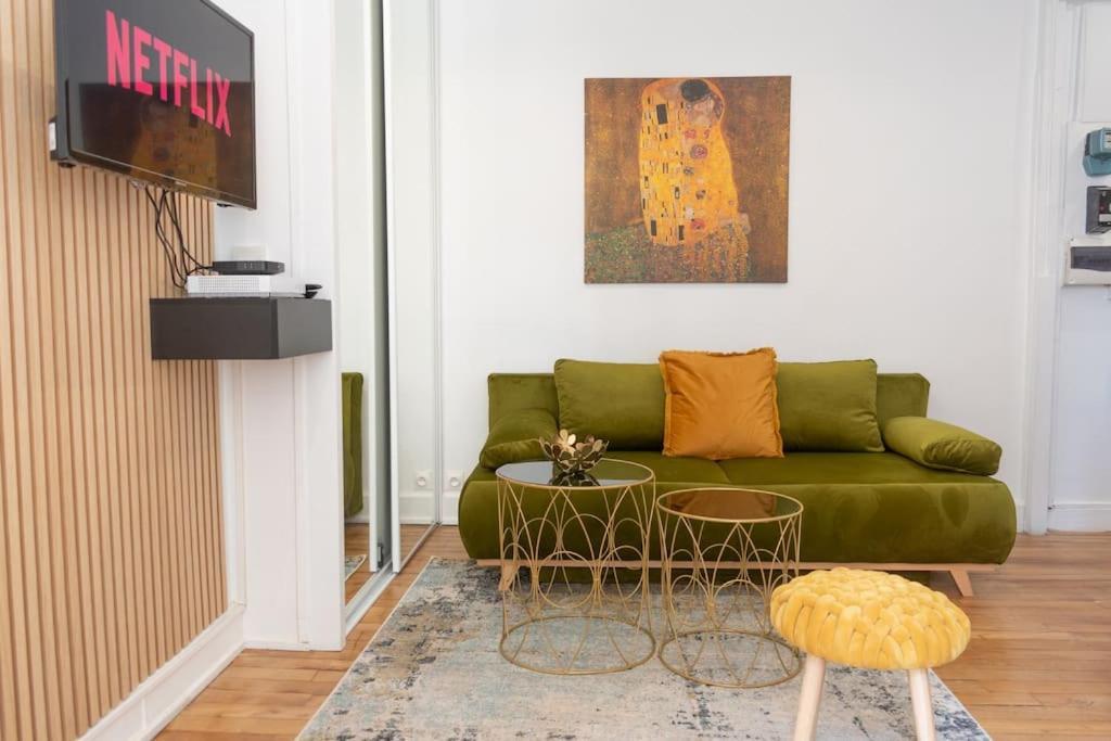 איברי-סור-סיין Parisian & Chic Appartement -15 Min From Paris Center מראה חיצוני תמונה