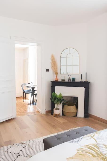 איברי-סור-סיין Parisian & Chic Appartement -15 Min From Paris Center מראה חיצוני תמונה